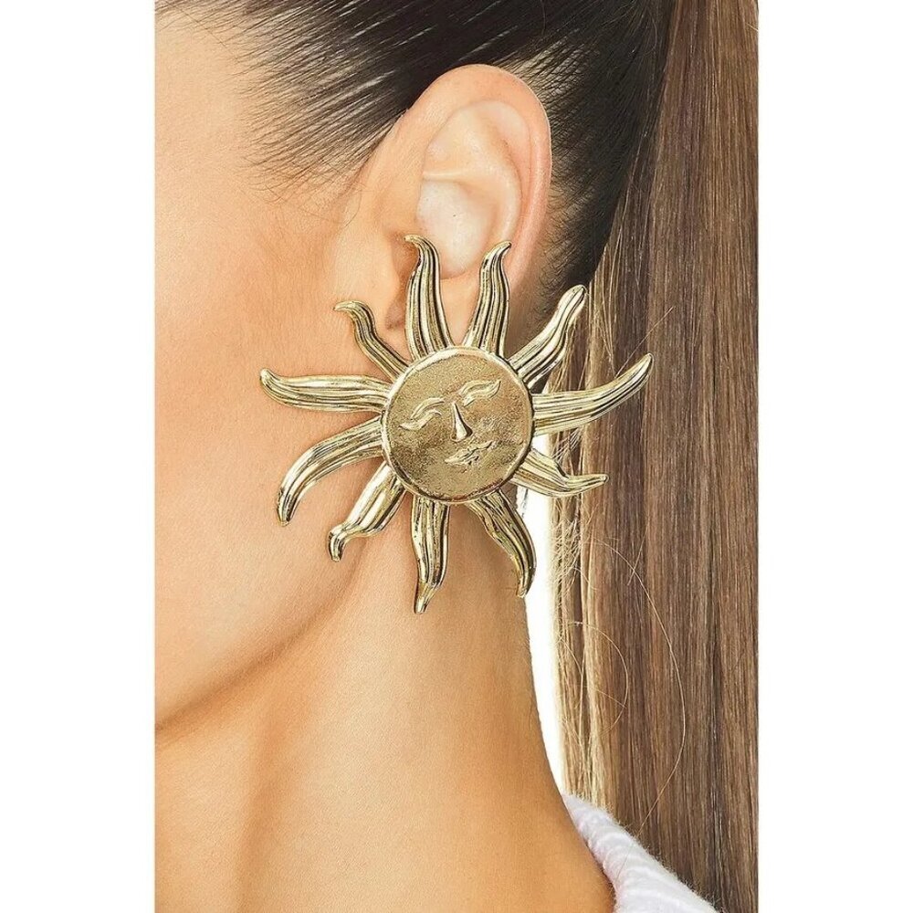 NWT Rowen Rose Gold Sunburst Earrings